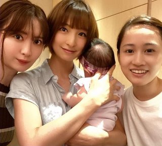 篠田麻里子　前田敦子＆小嶋陽菜との３ショットを公開