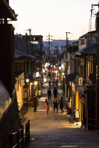 京都の主要ホテル、宿泊者数99.9％減が映す未来　ズタボロの観光業