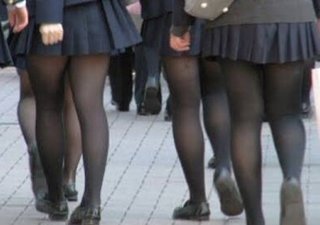 パンティーストッキング離れが進むね