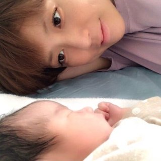 hitomi　第4子男児を出産