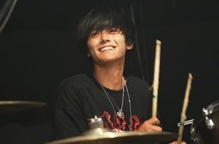 ミスチルの桜井和寿の息子かっこいい！！