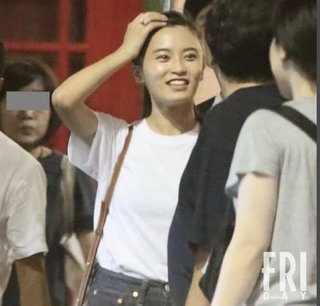 小島瑠璃子「19歳年上」人気漫画家との熱愛が釈然としないワケ