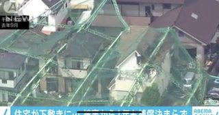 台風で鉄柱の下敷きに…まもなく1年も補償決まらず