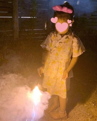 吉瀬美智子　浴衣で花火を楽しむ娘を公開