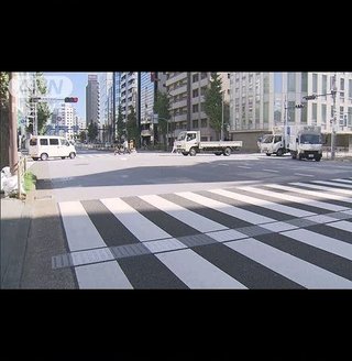 男児が車にはねられ重体　東京・台東区