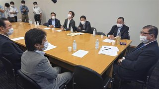 【自民党総裁選】石破陣営､石破氏に要望「話が長い｣「スパッと言って｣「眼鏡がずれて格好良くない」