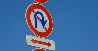 俳優の伊藤健太郎さん 乗用車でバイクと衝突事故 2人けが(女性重症)　現場から立ち去る