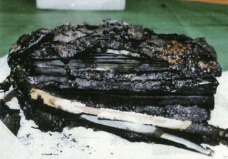 アマゾンで購入したモバイルバッテリーが発火し家が火事に。中国メーカーは逃亡。アマゾン「知らん」