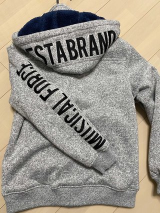 旦那がダサい。会社がビジカジオッケーになり、今日も変な格好で出勤した。