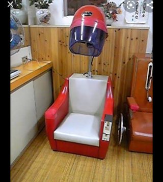 30年くらい前銭湯に勝手に髪の毛乾かす機械なかった？
