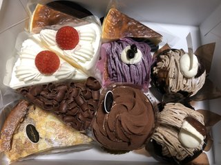 &#x{11:F8E2};なんでもいｰから&#x{11:F8E2};