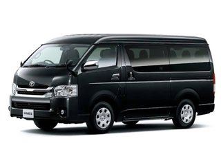 ファミリーカー　ハイエースありなし？