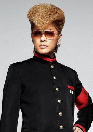 「氣志團」綾小路翔さん感染、スタッフの体調不良から発覚