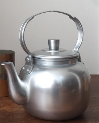 やかん、どこのブランド？