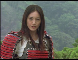 仲間由紀恵さんってずっとあのロングヘア？髪型変えた時あった？