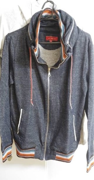 旦那がダサい。会社がビジカジオッケーになり、今日も変な格好で出勤した。