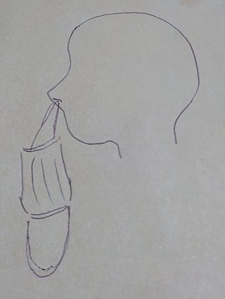 鼻が低い人、、、マスクから鼻出てる