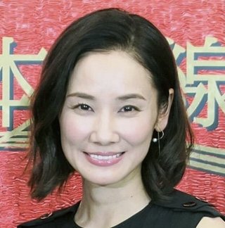 吉田羊、警官制服姿でバキューンに逮捕希望者続出「ハート撃ち抜かれました」「可愛すぎます」