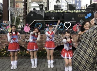 出勤途中の会社員に「朝チア」でエール　活動１０００回超に