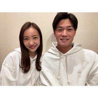 板野友美　ヤクルト・高橋奎二と結婚