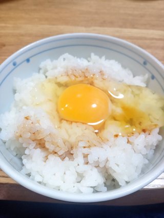 旦那が卵かけご飯ばかにした。