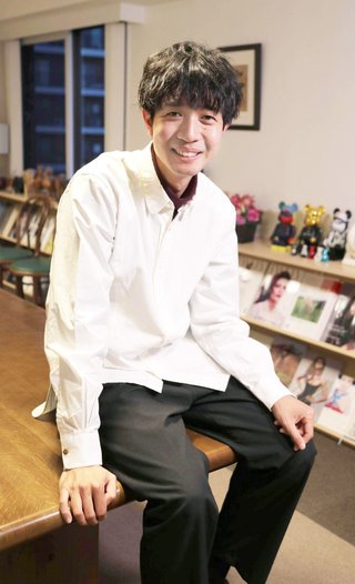 薬丸裕英がおじいちゃんに初孫誕生を夫婦で大喜び　長男・翔、１９年に一般女性と結婚　