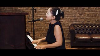 【泰葉】めげない復活