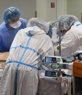 民間病院の82%｢コロナ患者は儲からないので受け入れない｣…コロナ対応病床、第一波の時よりも減少