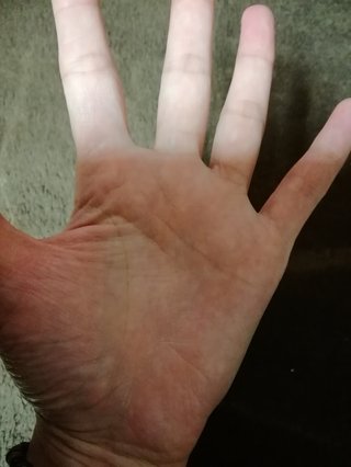 手相占い師目指して勉強中なんですけど