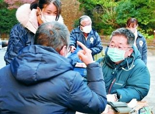 定額給付金の予定ない、最終的には生活保護ある＝菅首相