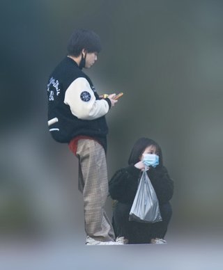 路上動画でバズった人気歌手・優里（26）が「Juice=Juice」メンバーと“半同棲”熱愛