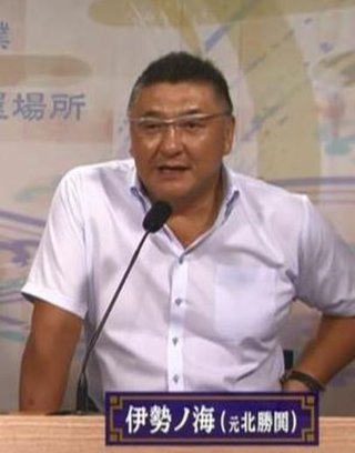 「誰でも良かった」無職の男が歩いていた勝ノ浦親方に殴りかかるも返り討ち