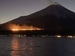 共産党･池内さおり氏、駅で男性にぶつかられ「女性差別だ」