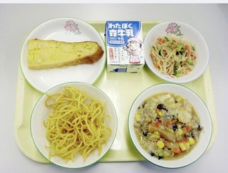 給食の皿うどん 麺が硬すぎ歯欠ける　埼玉、児童ら7人