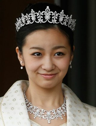 【皇室】愛子さまのティアラ､予算つかず。他の皇族のお下がりor日常費で制作することに