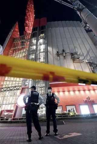 ヘップ飛び降り　女性巻き添え死容疑　死亡の男子生徒不起訴