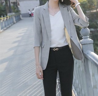 高校の合格者説明会の服装