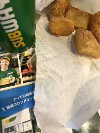 一休みでコーヒー飲みたくてもスタバ、コメダ、ドトール、エクセシオールやらは満席なのに