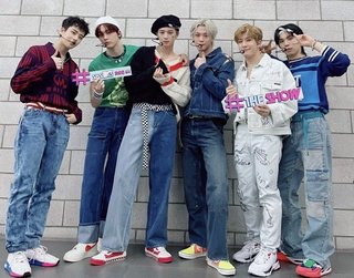 ☆K-POPアイドル好きな人～！☆