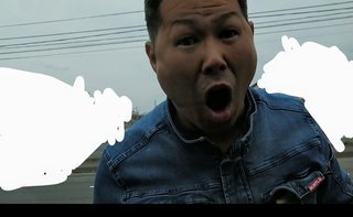 入れ墨を見せる＝脅しですよね？