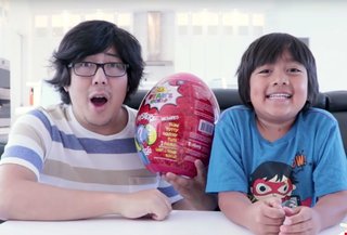 【年収30億円越え】世界一稼ぐYoutuberはなんと8歳の日本人少年