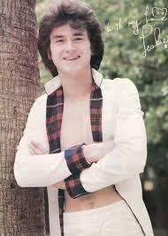 元ベイシティローラーズのレスリー・マッコーエンさん65歳の若さで！？