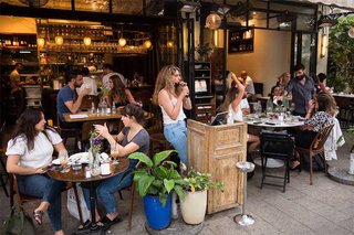 ワクチン接種が進むイスラエル、コロナ死者がゼロに