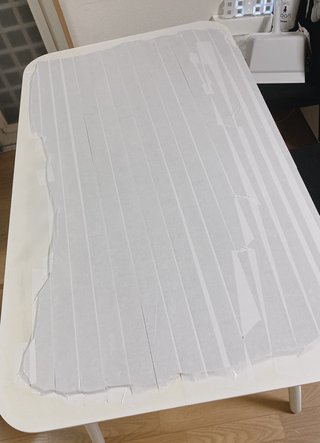 いきなりガラステーブルが爆発したんだけど！！