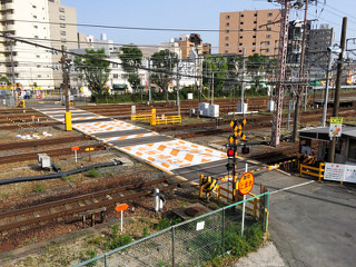 線路2つまたぐ時(車)