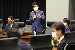 安倍前首相、動き活発化　自民党内に3度目の首相登板を待ち望む声も