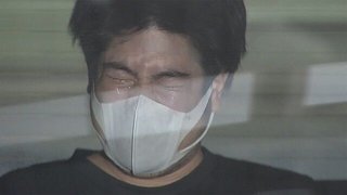 女性にわいせつして逮捕された男、号泣する
