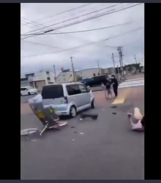 "暴走車" 走り回る 自転車をはねて車にも衝突 32歳の男が殺人未遂で現行犯逮捕
