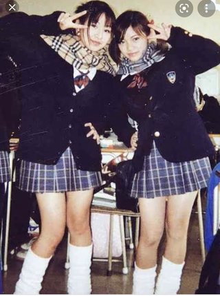 Twitter「2010年代のファッションが鬼ダサすぎ、もう2度とこんなの流行らない」