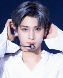 韓国アイドルの顔のレベル高すぎる...